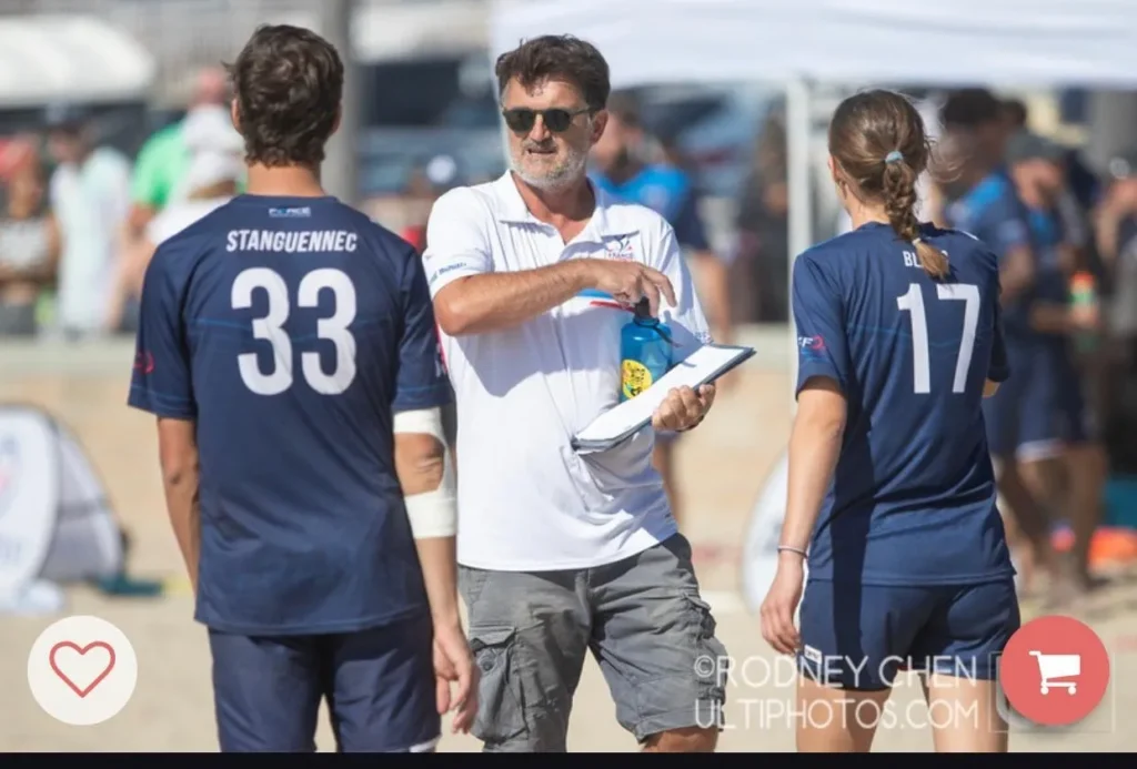 Coach parlant à ses joueurs